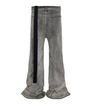 Load image into Gallery viewer, WIDEBOY WOLF FLARE DENIM
