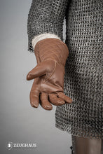 Load image into Gallery viewer, Leather Gloves Brown
