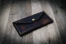 Load image into Gallery viewer, Sugar Land Clutch Wallet - Walnut
