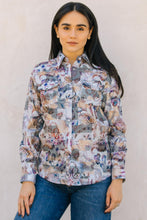 Load image into Gallery viewer, Womens Modern Fit Stretch Foil Fashion Shirt
