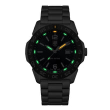 Load image into Gallery viewer, Pacific Diver, 44 mm, Dive Watch - 3123

