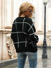 Load image into Gallery viewer, Crew Neck Ribbed Knit Pullover Sweater
