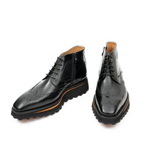 Load image into Gallery viewer, Zipper Brogue Martin Boots 2890 Black
