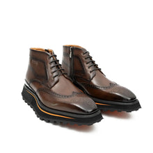 Load image into Gallery viewer, Zipper Brogue Martin Boots 2890 Coffee
