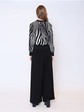 Load image into Gallery viewer, Abstract Printed Cardigan Top
