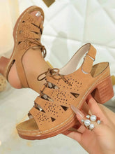 Load image into Gallery viewer, Stylish Block Heel Sandals : With Laces
