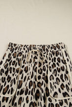 Load image into Gallery viewer, Leopard Wide Leg Cropped Pants
