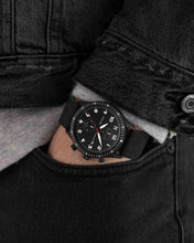 Load image into Gallery viewer, Altitude Set - Matte Black/Red
