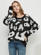 Load image into Gallery viewer, Leopard Print Sweater
