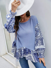 Load image into Gallery viewer, Two Tone Paisley Print Sweater

