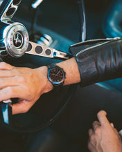 Load image into Gallery viewer, The Apex - Pursuit Limited Edition
