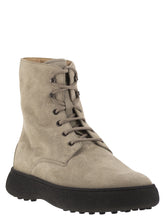 Load image into Gallery viewer, Tod&#39;s Men Suede Lace-Up Boot
