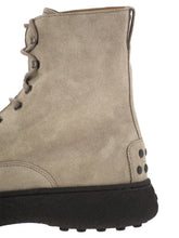Load image into Gallery viewer, Tod&#39;s Men Suede Lace-Up Boot
