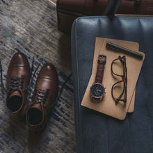 Load image into Gallery viewer, Atwater Blue Light - Jet Black
