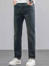 Load image into Gallery viewer, Men's Washed Straight Leg Fit Jeans
