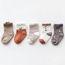 Load image into Gallery viewer, Baby Girls Cotton Cartoon Autumn Socks For Newborn Toddler Unique Style Soft Material Cute Colors
