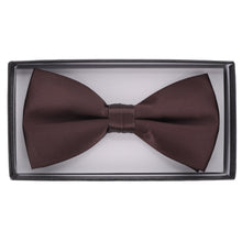 Load image into Gallery viewer, Vittorio Farina Classic Bow Tie

