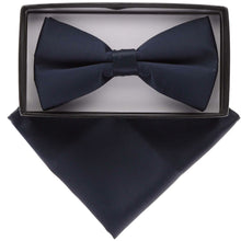 Load image into Gallery viewer, Vittorio Farina Classic Bow Tie &amp; Pocket Square
