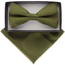 Load image into Gallery viewer, Vittorio Farina Classic Bow Tie &amp; Pocket Square
