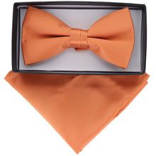 Load image into Gallery viewer, Vittorio Farina Classic Bow Tie &amp; Pocket Square
