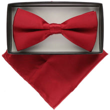Load image into Gallery viewer, Vittorio Farina Classic Bow Tie &amp; Pocket Square
