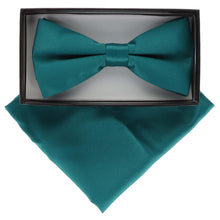 Load image into Gallery viewer, Vittorio Farina Classic Bow Tie &amp; Pocket Square

