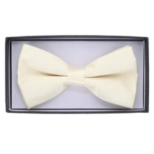 Load image into Gallery viewer, Vittorio Farina Classic Bow Tie
