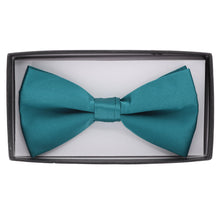 Load image into Gallery viewer, Vittorio Farina Classic Bow Tie

