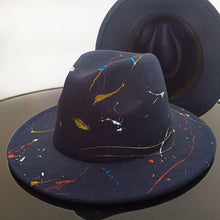 Load image into Gallery viewer, Beautiful Two Tone Luxury Fedora Hat Men's and Women's Hat Unique Retro Design Men's Fedoras Hat Colorful Fedoras Jazz Cap Elegant Soft Hat Wide Brim Party Hats 56-58CM
