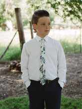 Load image into Gallery viewer, Bellevue Boys Tie
