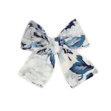 Load image into Gallery viewer, Bellevue - Petite Hair Bow
