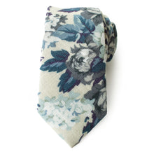 Load image into Gallery viewer, Bellevue Men's Tie
