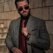 Load image into Gallery viewer, Vienna - Silk Jacquard Tie - Burgundy
