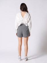 Load image into Gallery viewer, Big Bow Back Pearl Strand BTW Shoulders Top
