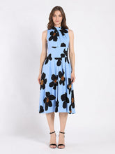 Load image into Gallery viewer, Big Flower Print Mdii  Dress With Gathered Neck
