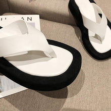 Load image into Gallery viewer, Black White Thick Bottom Flip Flops Women Famous Design Clip Toe Slippers Platform Slides Beach Comfort Thong Style Flip Flops Sandals For Women With Arch Support For Comfortable Walk
