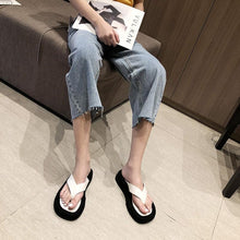 Load image into Gallery viewer, Black White Thick Bottom Flip Flops Women Famous Design Clip Toe Slippers Platform Slides Beach Comfort Thong Style Flip Flops Sandals For Women With Arch Support For Comfortable Walk
