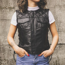 Load image into Gallery viewer, Bonnie - Women's Motorcycle Leather Vest - Diamond Quilt
