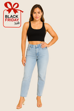 Load image into Gallery viewer, Snatch Factor Jeans
