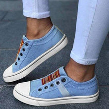 Load image into Gallery viewer, Blue Low-Cut Canvas Flat Shoes Women Casual Vulcanize Shoes New Women Summer Autumn Casual Slip On Canvas Comfortable Walking Flats Elegant Sneakers
