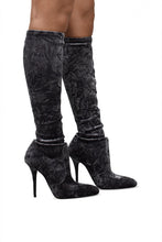 Load image into Gallery viewer, Saint Laurent Women Talia Boots
