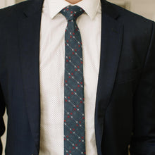 Load image into Gallery viewer, Boston Men's Tie
