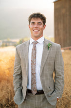 Load image into Gallery viewer, Briar Rose - Men's Tie
