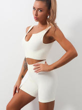 Load image into Gallery viewer, Seamless Ribbed Built Bra Tank Top – Women's Longline Workout Crop Top
