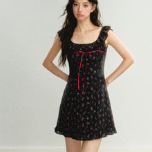 Load image into Gallery viewer, Women’s Sleeveless Floral Suspender Skirt
