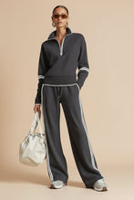 Load image into Gallery viewer, Women’s Casual Long Sleeve Two Piece Sports Set
