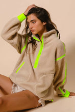 Load image into Gallery viewer, BiBi Contrast Edge Half Zip Up Sherpa Jacket
