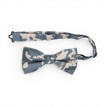 Load image into Gallery viewer, Camo - Men's Pre-tied Bow Tie
