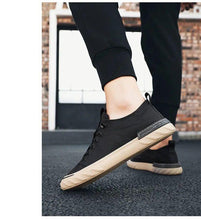 Load image into Gallery viewer, Canvas Men's Comfortable All-match Sneakers Breathable Cloth Casual Sports Flats Men Lightweight Outdoor Walking Sneakers Modern Design

