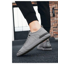 Load image into Gallery viewer, Canvas Men's Comfortable All-match Sneakers Breathable Cloth Casual Sports Flats Men Lightweight Outdoor Walking Sneakers Modern Design
